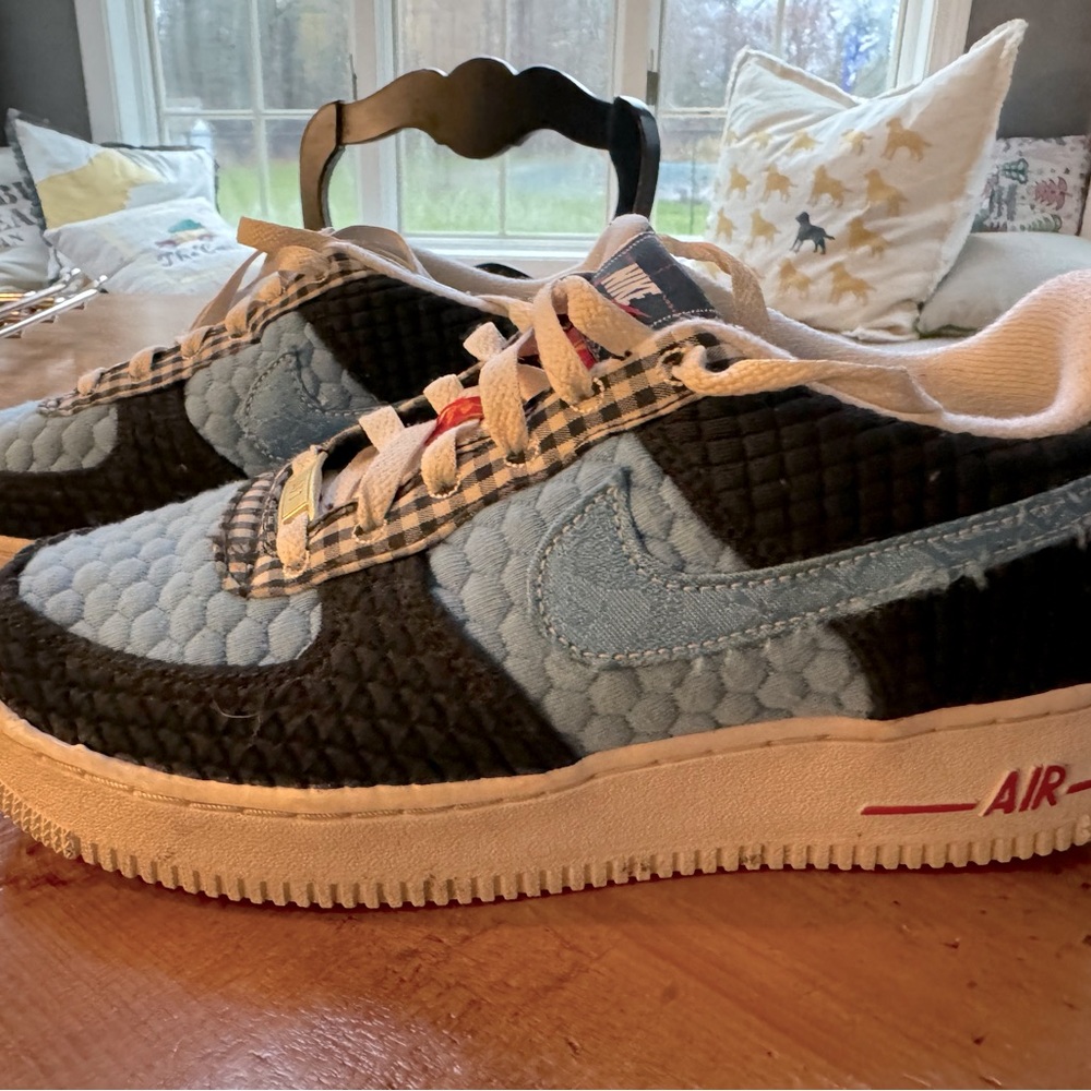 Nike Air Force 1s. Youth 6.5